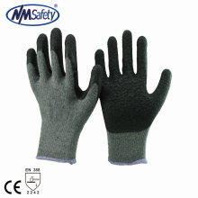 NMSAFETY vendedor superior guantes de trabajo de seguridad recubiertos de látex más baratos 10 galgas arruga